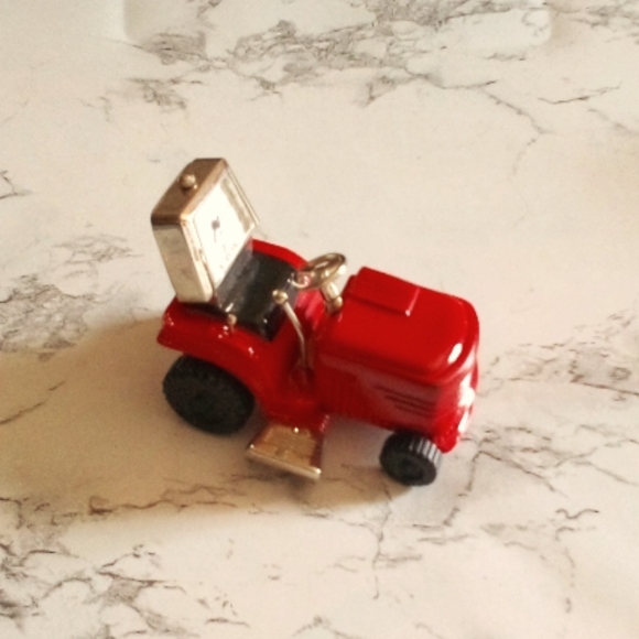 *RARE* Vintage Mini Red Riding Lawn Mower Desk Clock - Picture 2 of 8